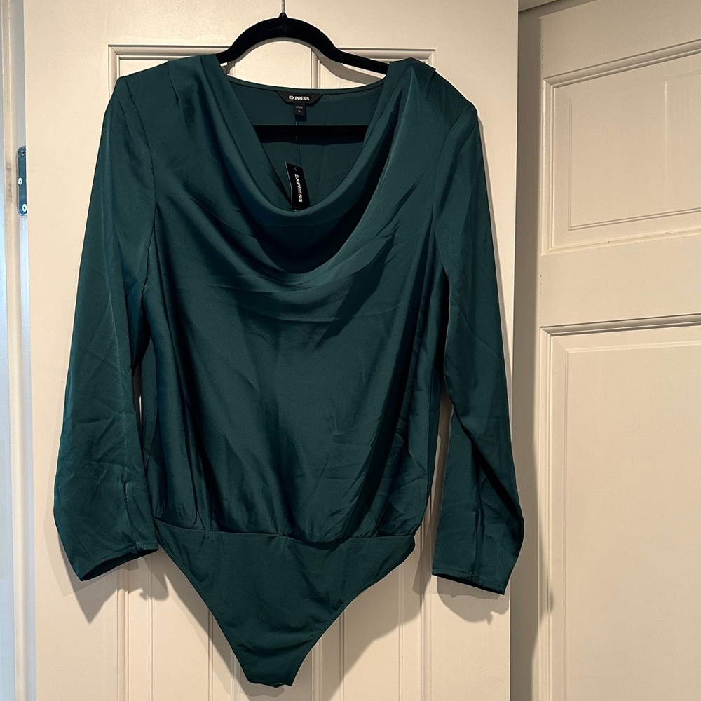 NWT Express Green Long Sleeve Tunic Bodysuit